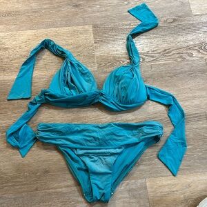 Women’s bathing suit